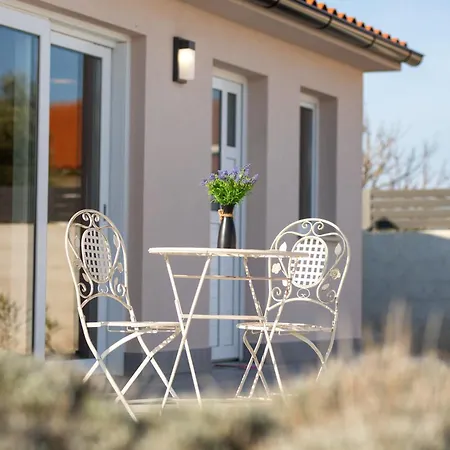 Brand New 6 Bedroom Villa, Only 1500m From The Villa