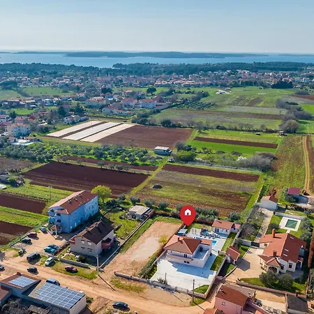 Villa Brand New 6 Bedroom Villa, Only 1500m From The *